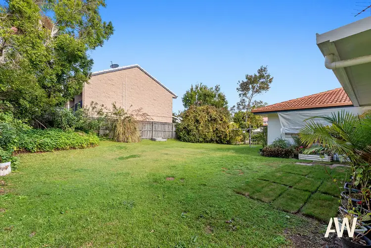 Fifth view of Homely semi-detached listing, 2/9 Tombarra Street, Mooloolaba QLD 4557