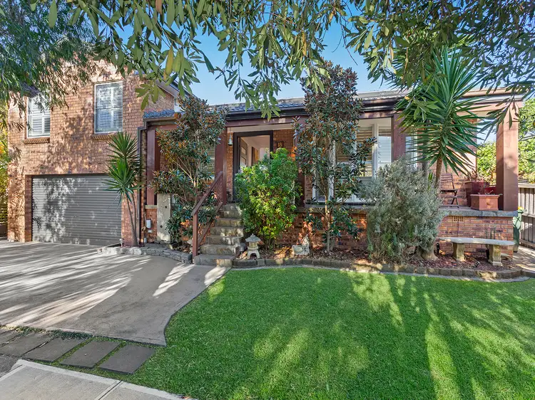 18 Gibson Place, Chifley NSW 2036
