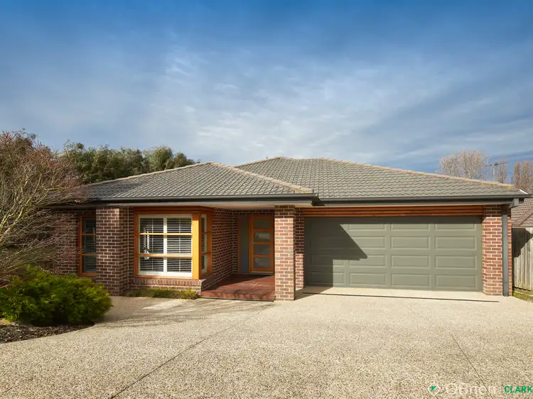 5 Namel Court, Drouin VIC 3818