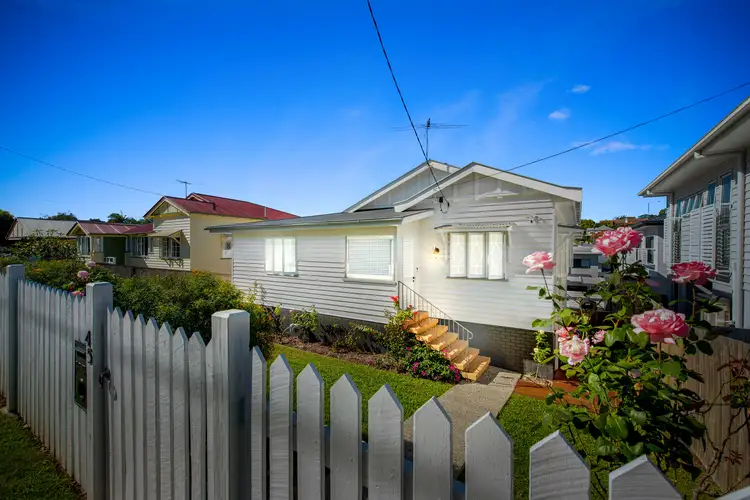 45 Plimsoll Street, Greenslopes QLD 4120