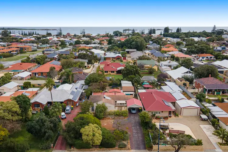 157 Safety Bay Road, Shoalwater WA 6169