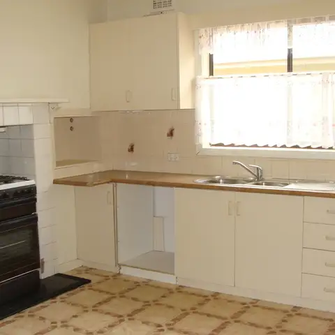 Fifth view of Homely house listing, 6 Poplar Street, Echuca VIC 3564