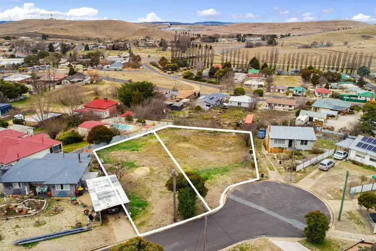 12 & 14 Adams Avenue, Cooma NSW 2630