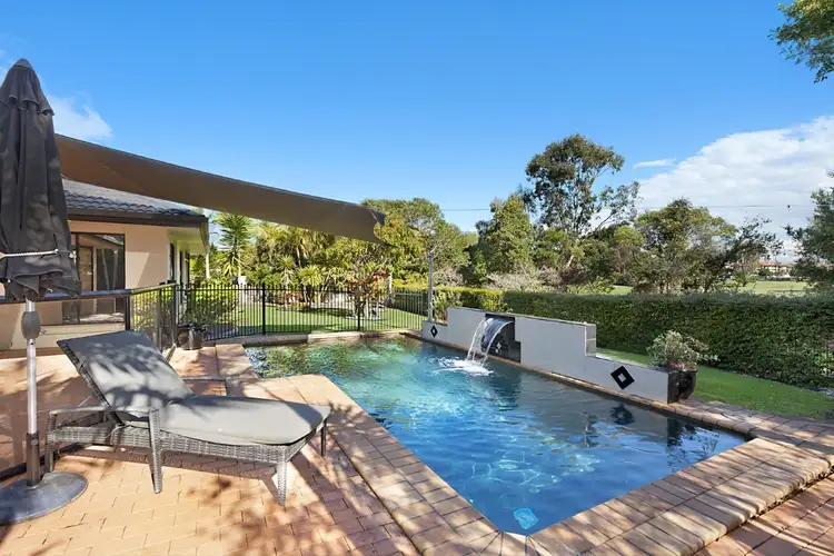 1 Silky Oak Place, Pelican Waters QLD 4551