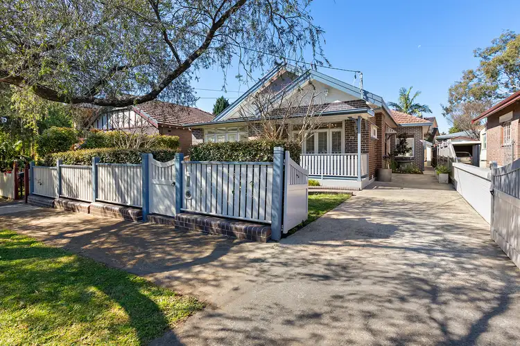 28 Mons Street, Russell Lea NSW 2046