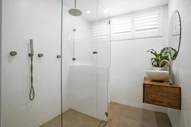 Third view of Homely unit listing, 4/61 Central Road, Avalon Beach NSW 2107