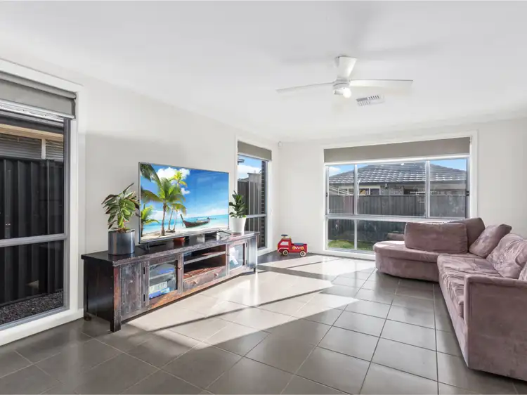65 Rafter Parade, Ropes Crossing NSW 2760