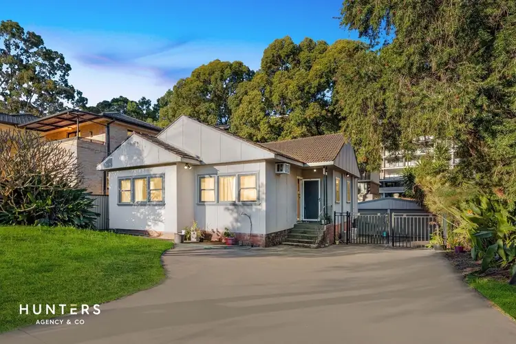 8 Rangihou Crescent, Parramatta NSW 2150