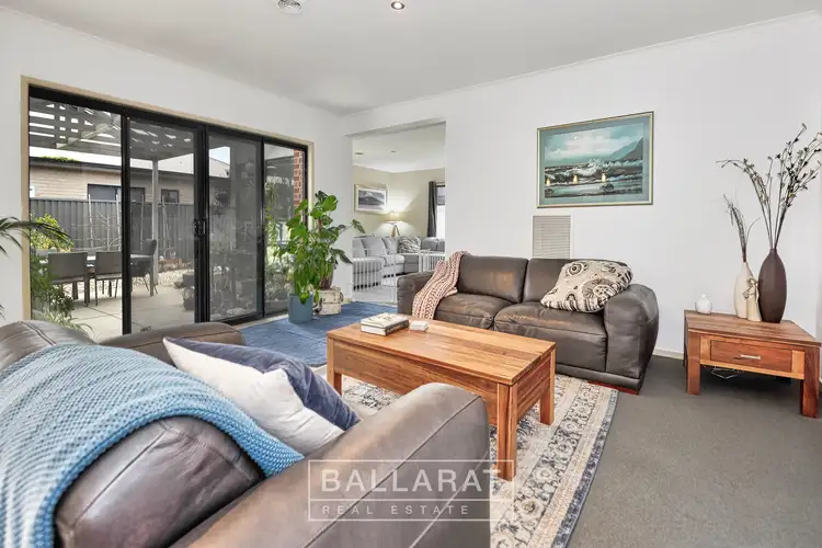 Sixth view of Homely house listing, 35 Alfredton Drive, Alfredton VIC 3350