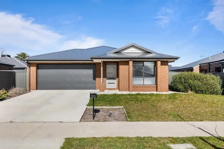30 Flewin Avenue, Miners Rest VIC 3352