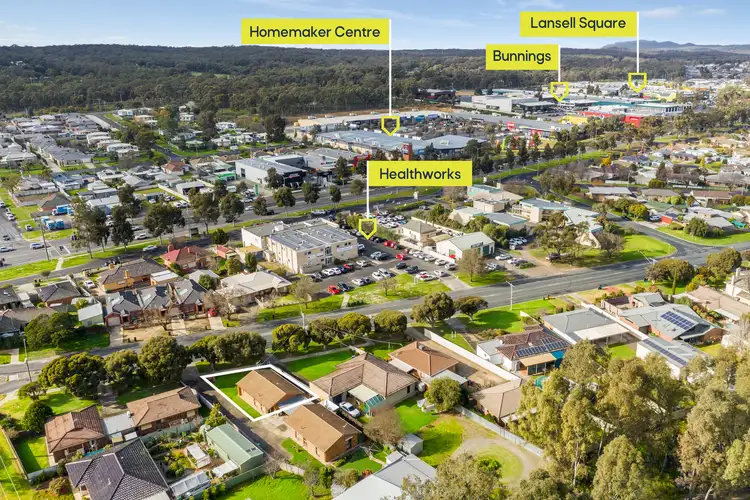 Main view of Homely unit listing, 2/31 Mitchell Street, Kangaroo Flat VIC 3555