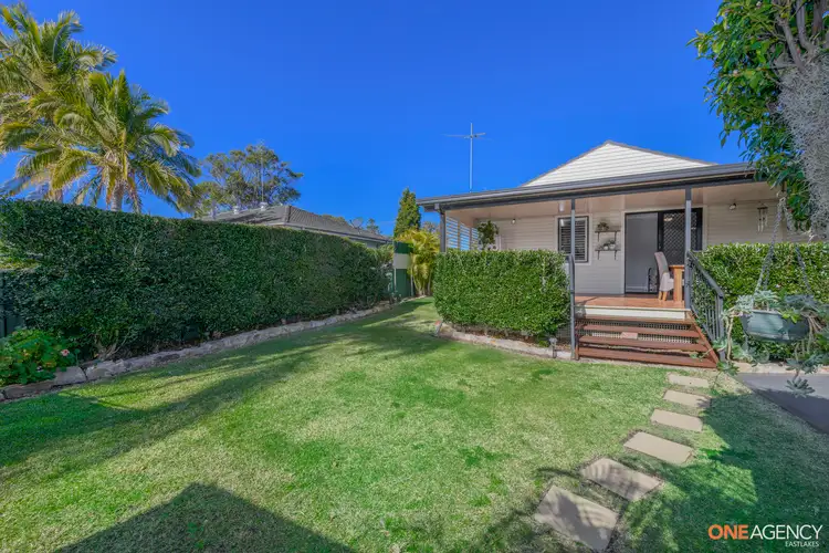 17 Martha Street, Caves Beach NSW 2281