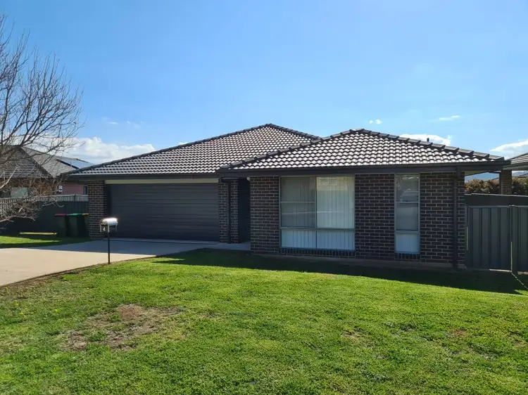 4 Wagtail Close, Tamworth NSW 2340