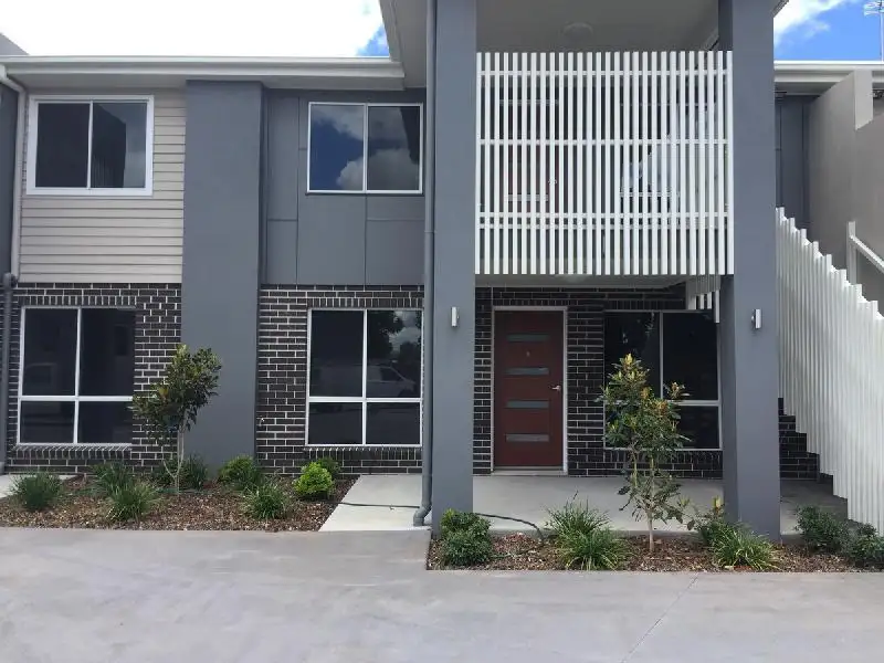 Main view of Homely unit listing, 2/38 Stephen Street, South Toowoomba QLD 4350