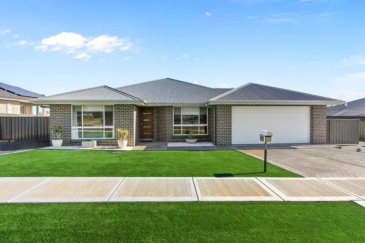 14 Tuscany Boulevard, Tamworth NSW 2340