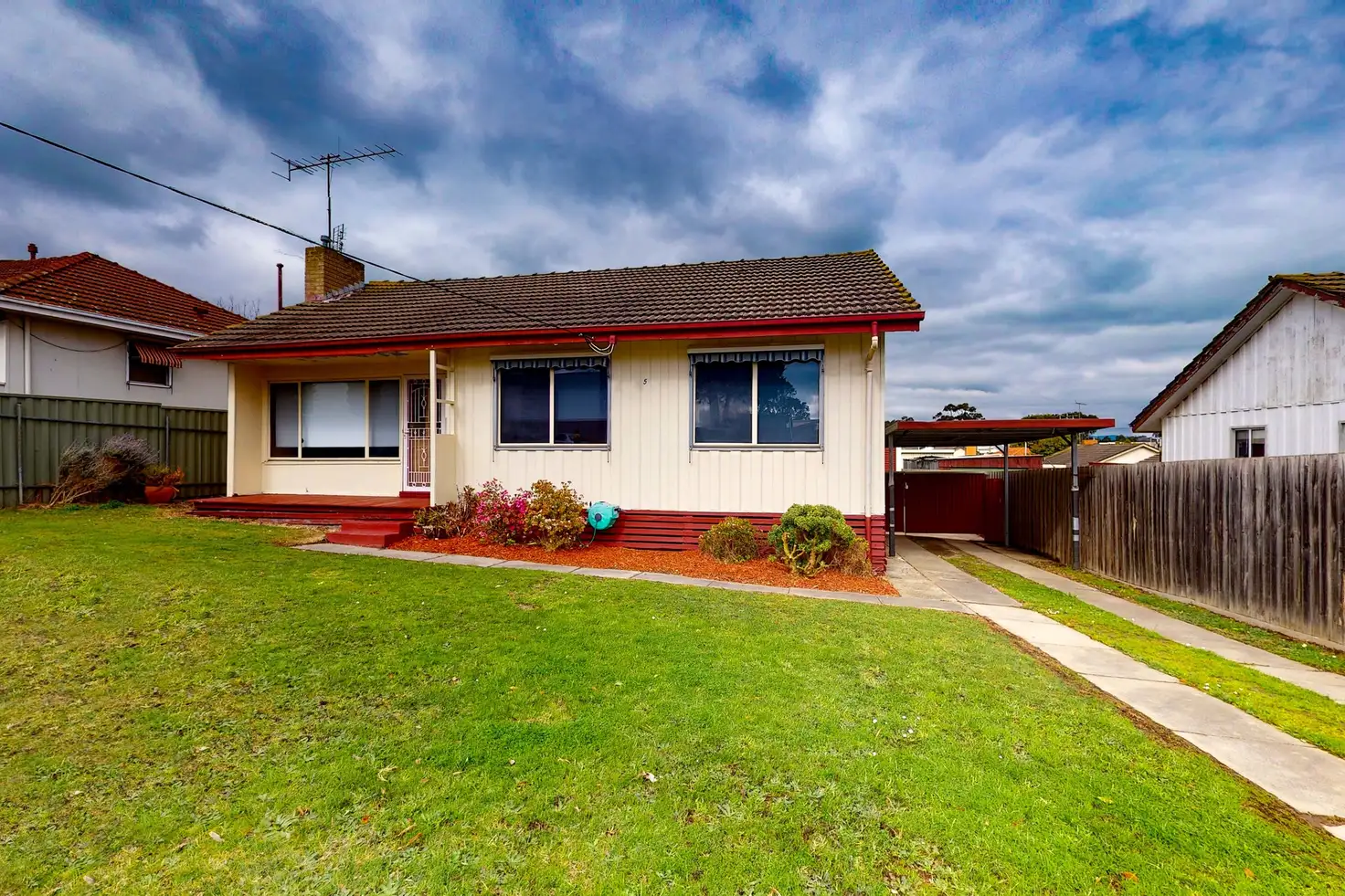 Main view of Homely house listing, 5 Allen Crescent, Traralgon VIC 3844