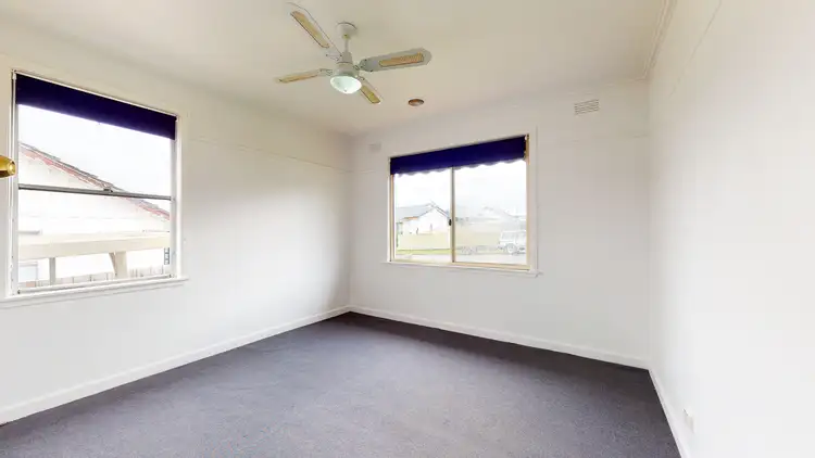 Fifth view of Homely house listing, 5 Allen Crescent, Traralgon VIC 3844