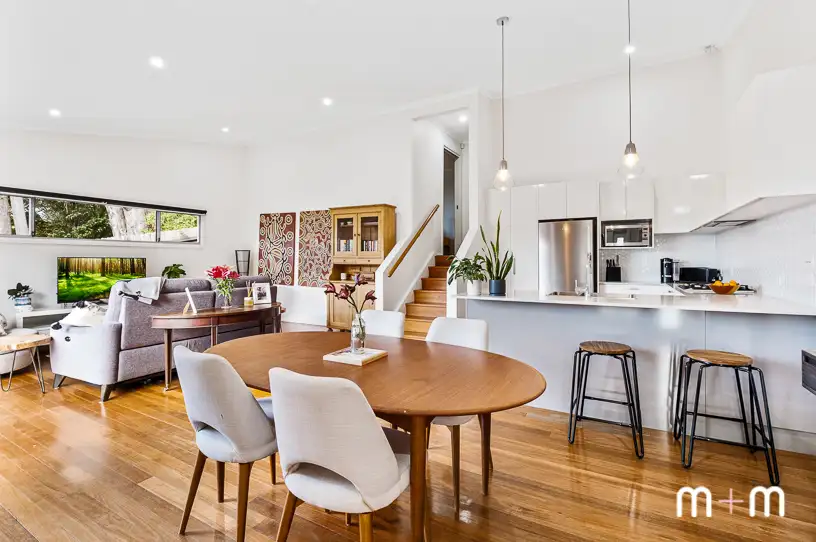 Main view of Homely villa listing, 2/52b Pass Avenue, Thirroul NSW 2515