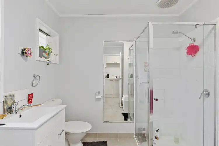 Sixth view of Homely unit listing, 5/107 Holmes Road, North Bendigo VIC 3550