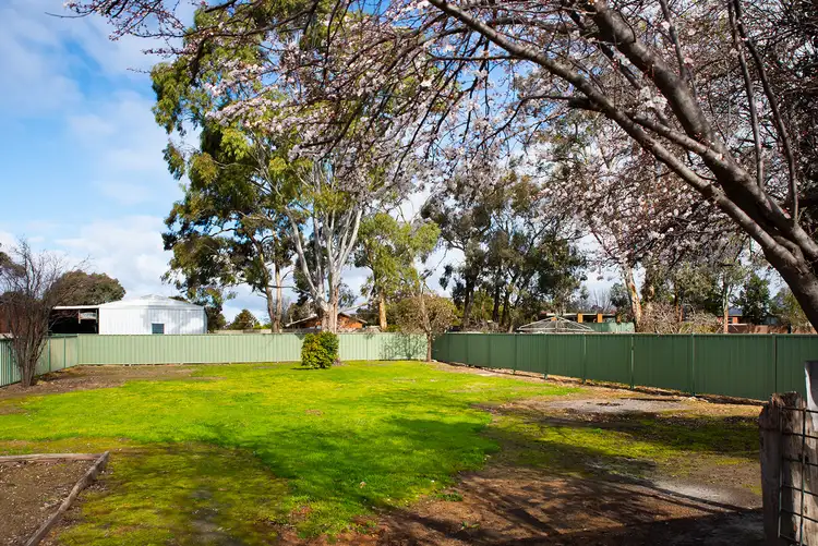 Third view of Homely house listing, 3 Hope Street, Kangaroo Flat VIC 3555