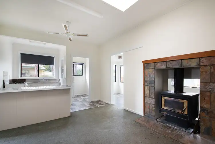 Fourth view of Homely house listing, 3 Hope Street, Kangaroo Flat VIC 3555
