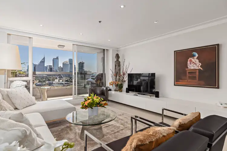 Third view of Homely apartment listing, 701/7 Rockwall Crescent, Potts Point NSW 2011