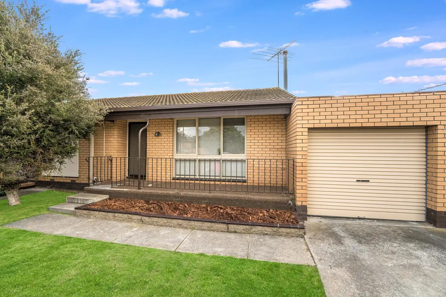 Main view of Homely unit listing, 2/1-3 Darriwill Street, Bell Post Hill VIC 3215