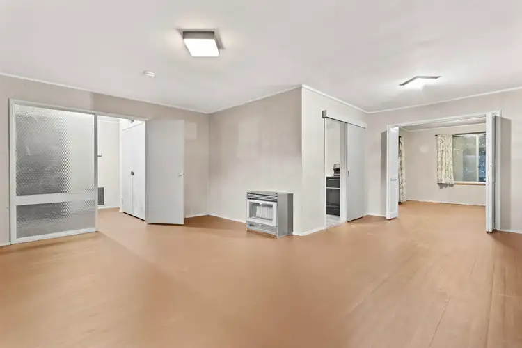 Sixth view of Homely house listing, 10 Santa Barbara Drive, Frankston VIC 3199