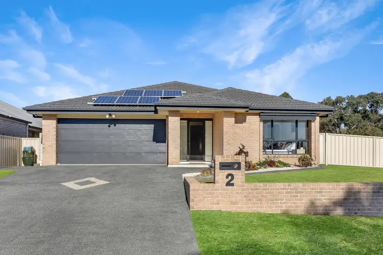 2 Errol Crescent, Heddon Greta NSW 2321