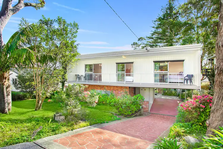 30 Sycamore Ave, Bateau Bay NSW 2261