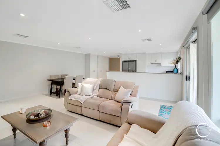 Fourth view of Homely house listing, 8 Elizabeth Crescent, Hallett Cove SA 5158