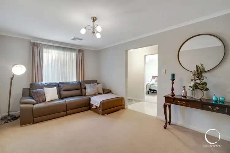 Fifth view of Homely house listing, 8 Elizabeth Crescent, Hallett Cove SA 5158