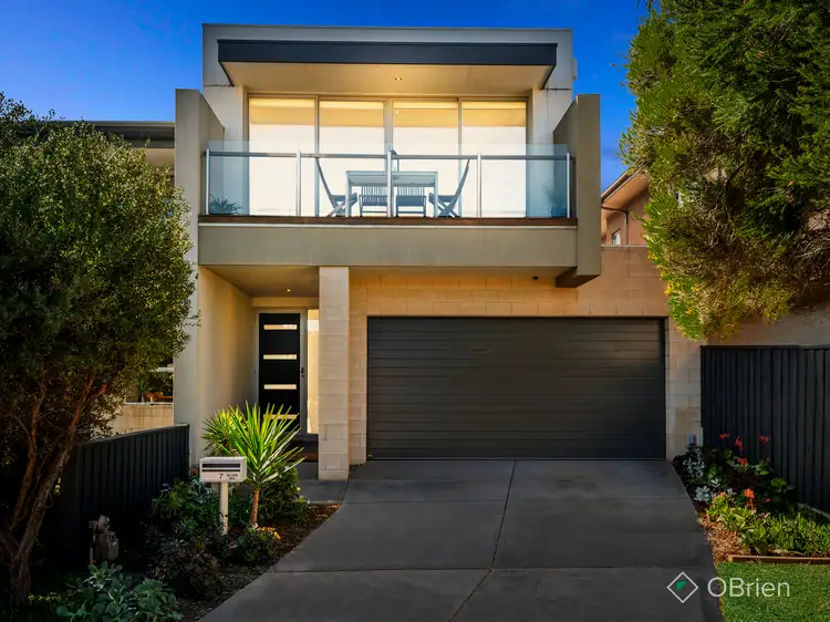7 Marina Grove, Bonbeach VIC 3196