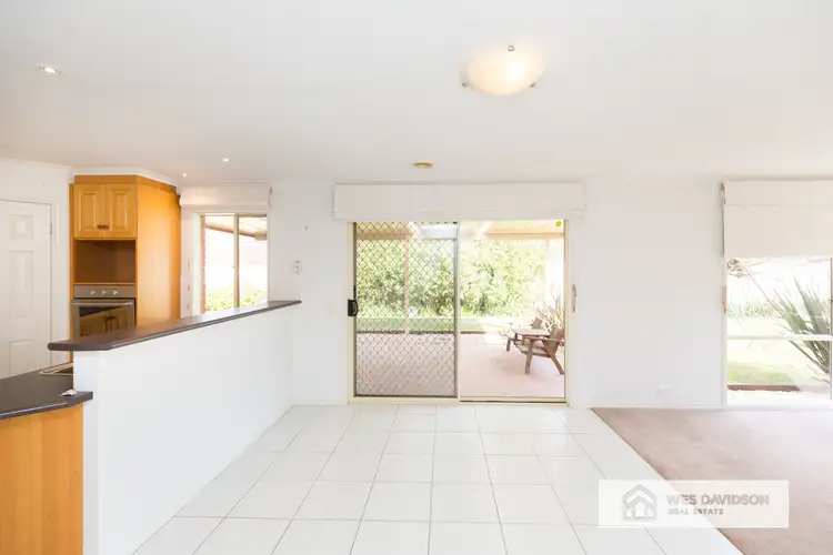 Fifth view of Homely house listing, 4 Deakin Court, Horsham VIC 3400