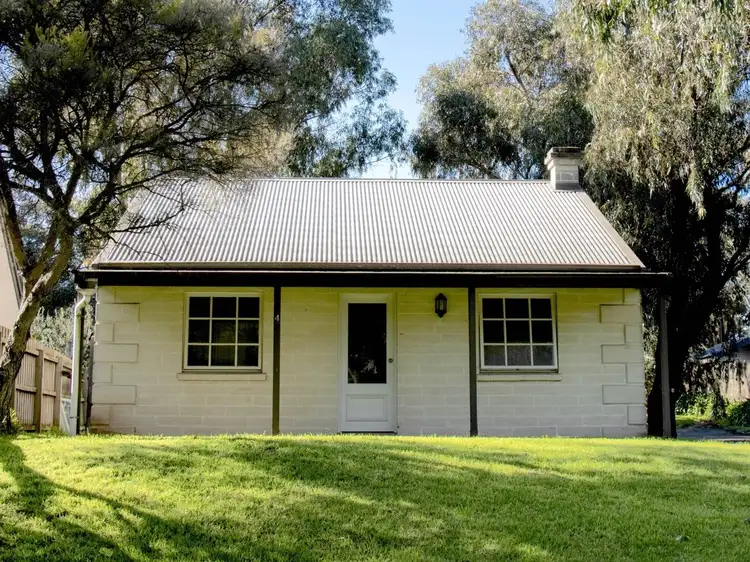 4 Whalers Drive, Port Fairy VIC 3284