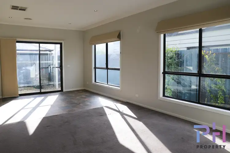 Third view of Homely unit listing, 8 Catherine Street, Eaglehawk VIC 3556