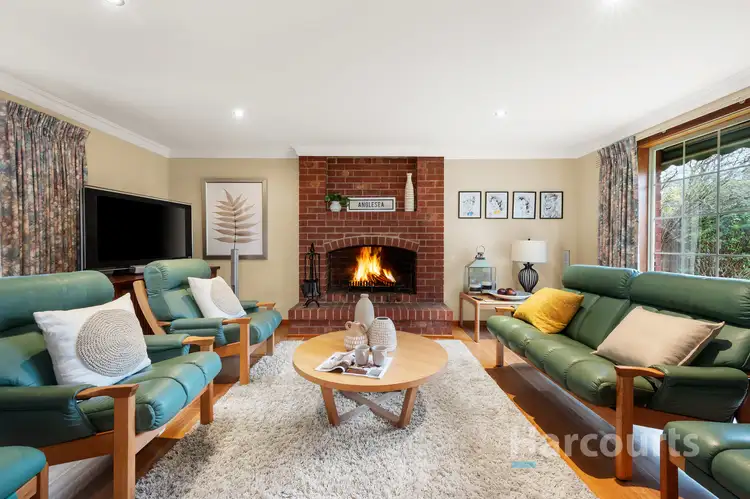 Second view of Homely house listing, 3 Telford Court, Wantirna VIC 3152
