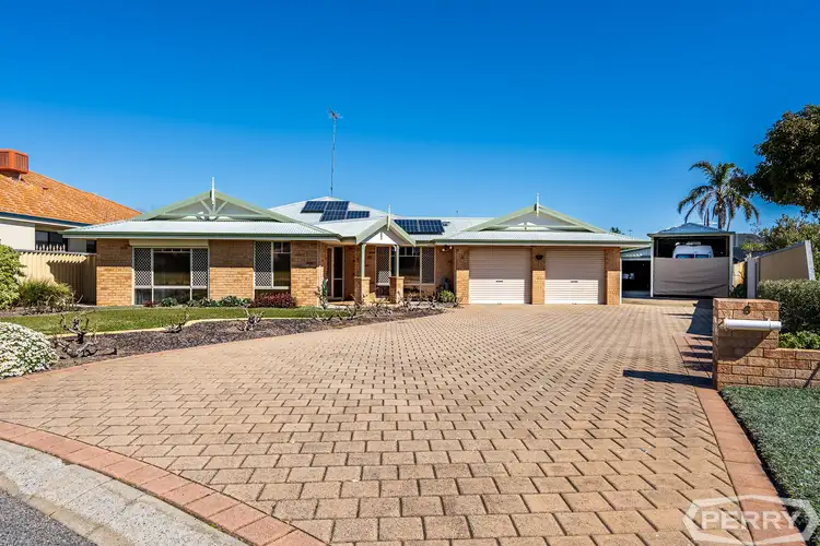 6 Penda Close, Halls Head WA 6210