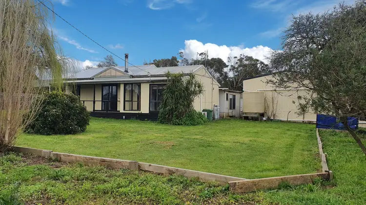 82 Bridgewater Road, Portland VIC 3305