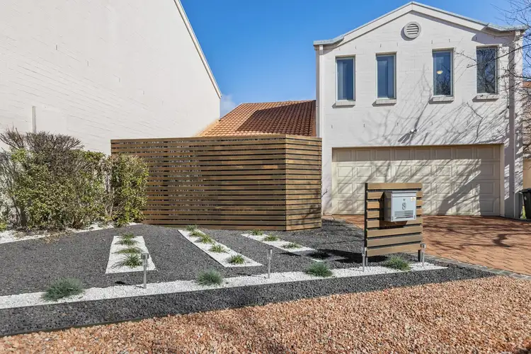 8 Mayer Court, Bruce ACT 2617