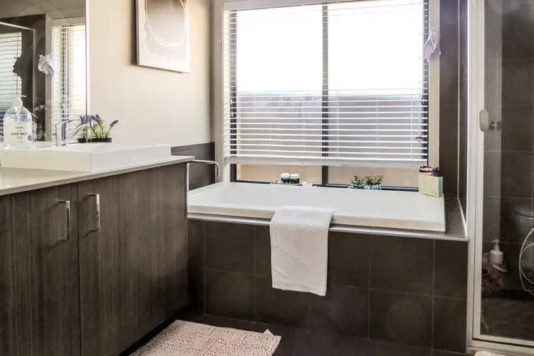 Fourth view of Homely house listing, 9 Elizabeth Circuit, Flinders NSW 2529