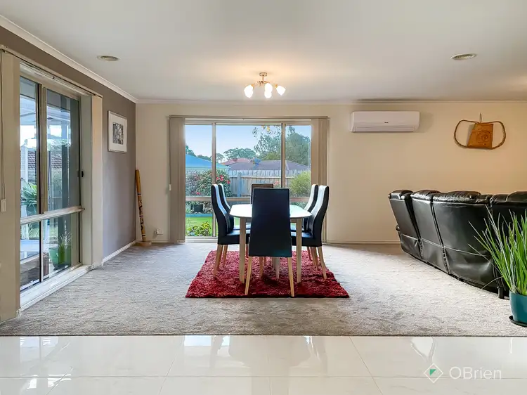 Fifth view of Homely house listing, 4 Giulia Place, Skye VIC 3977