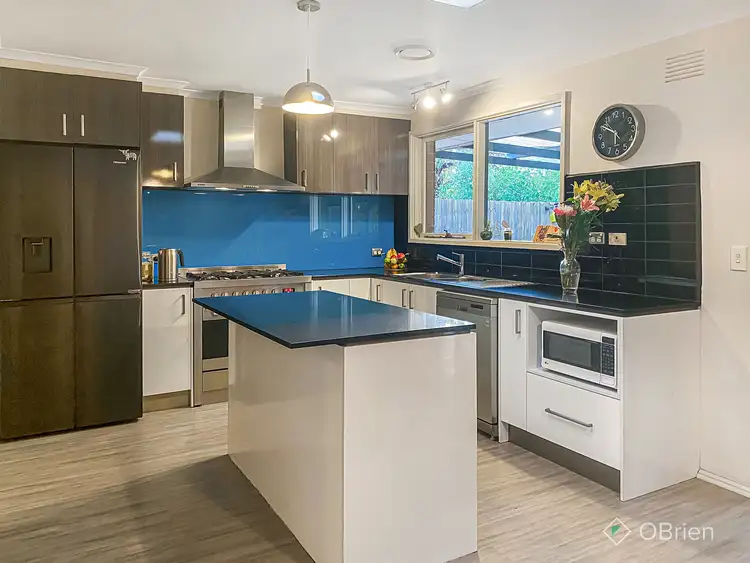 Second view of Homely house listing, 6 Dunraven Court, Frankston VIC 3199