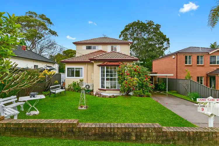 9 Hilton Avenue, Roselands NSW 2196