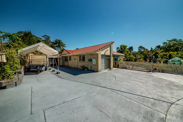 37 Glenbrook Drive, Nambour QLD 4560