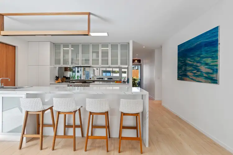 6 Sea Eagle Court, Casuarina NSW 2487