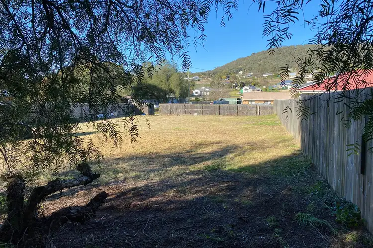 10 Elton Street, Greenmount QLD 4359