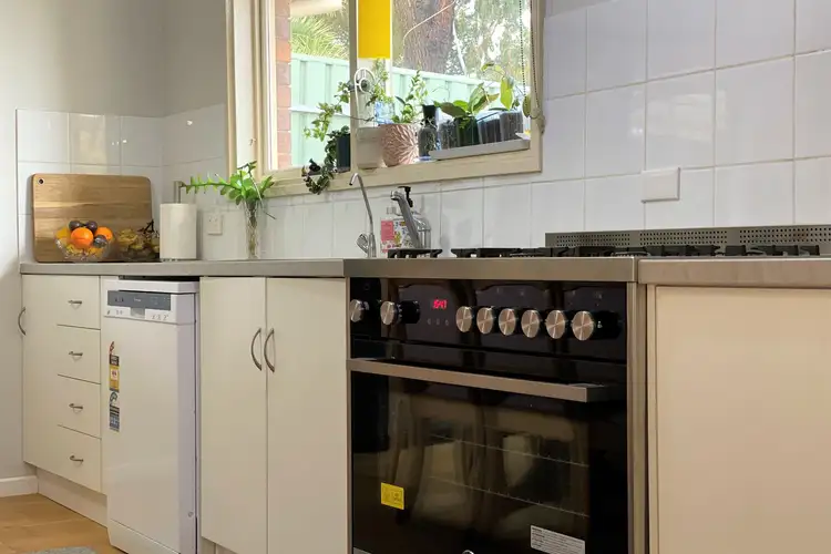 Sixth view of Homely house listing, 10 Honeyeater Court, Wynn Vale SA 5127