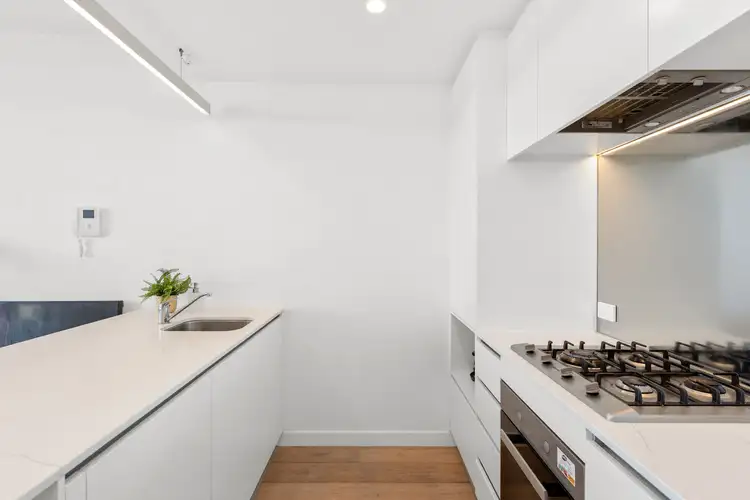 Fifth view of Homely unit listing, 1003/477 Boundary Street, Spring Hill QLD 4000