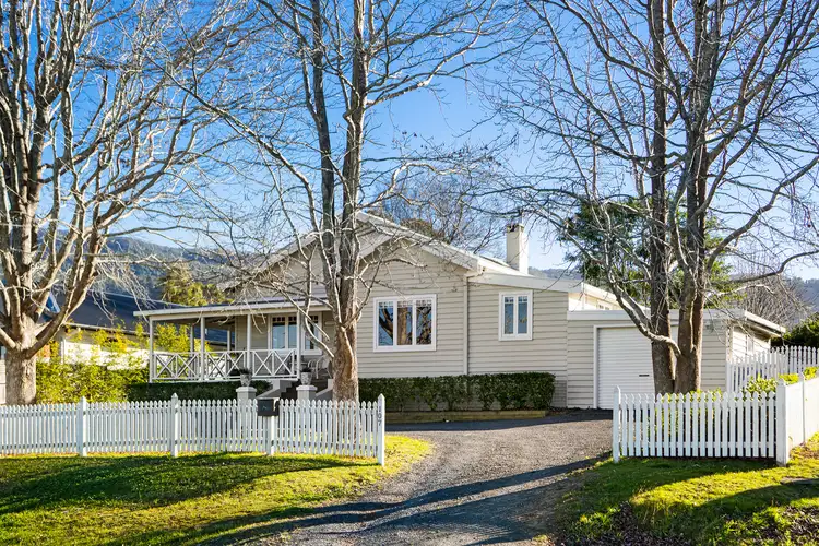 107 Main Road, Cambewarra Village NSW 2540